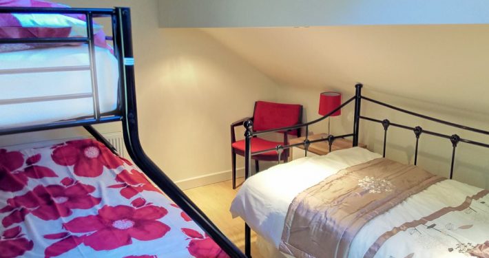 Beachside Cottage Downings - family room