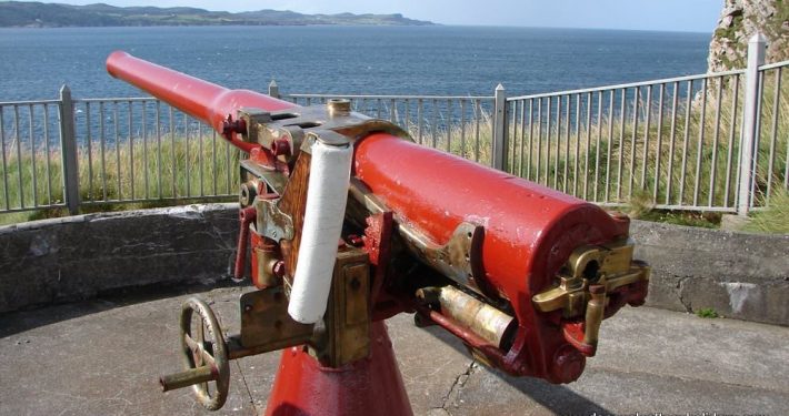 Mia's Cottage - Letter Clonmany - The Guns of Dunree are nearby